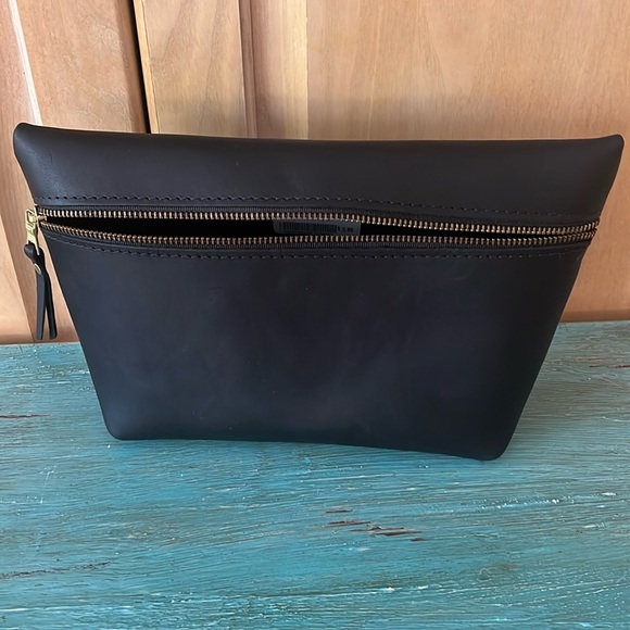 Portland Leather Goods XL Makeup Bag in Black Leather - Picture 1 of 9